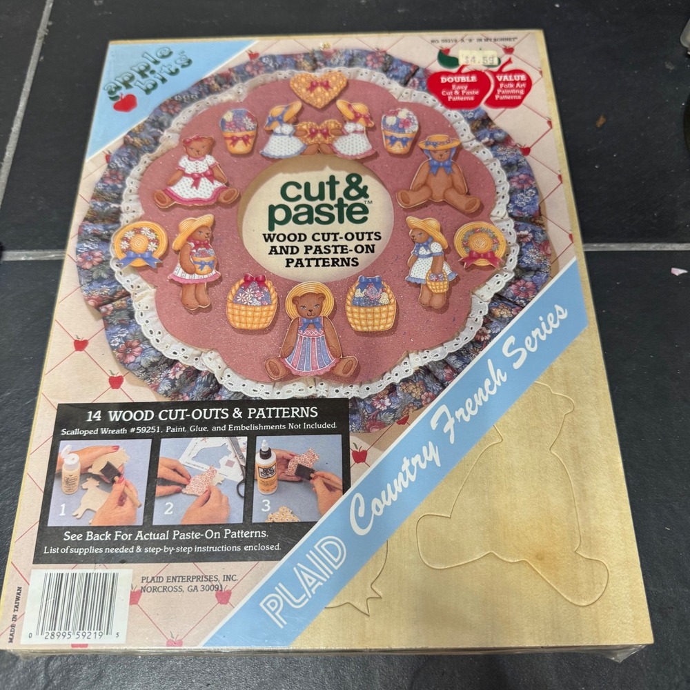 Vintage Plaid Apple Bits Wood Cut-Outs Patterns Country French Series 59219 Bear